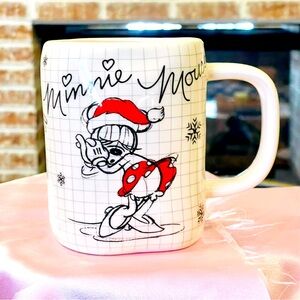 Disney Winter Christmas
Sketchbook MINNIE MOUSE
Holiday's Coffee Mug